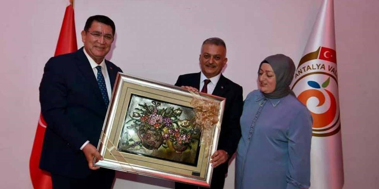 Malatya Valisi Olarak Atanan Ersin Yazıcı Protokolle Vedalaştı