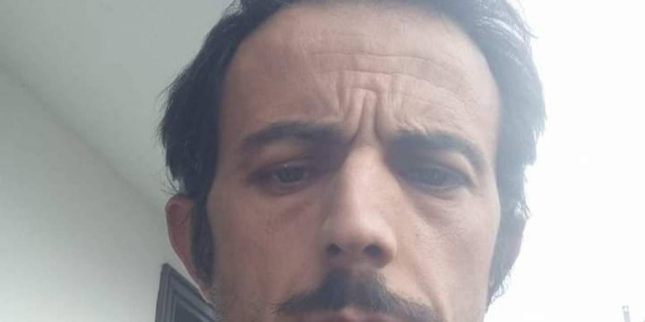 Tartıştığı Oğlunun Bıçak Darbeleriyle Ağır Yaralandı
