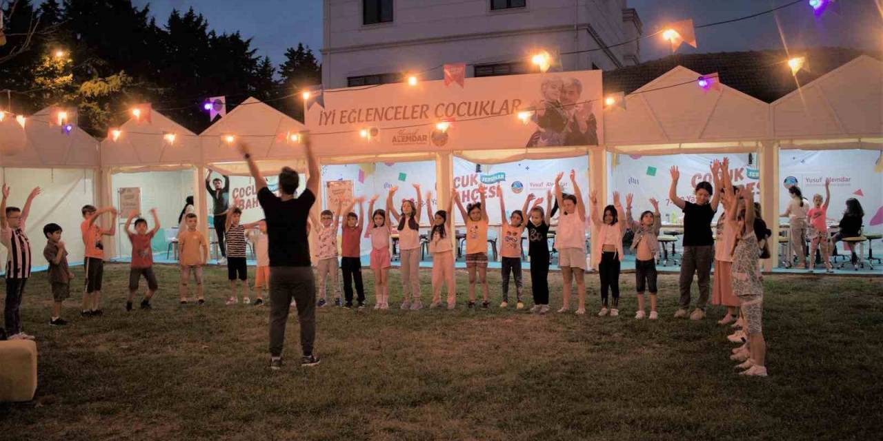 Minikler Tatilin Tadını Serdivan Çocuk Bahçesi’nde Çıkarıyor