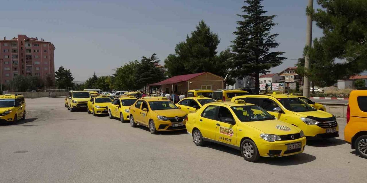 Burdurlu Taksiciler Eylem Yaptı