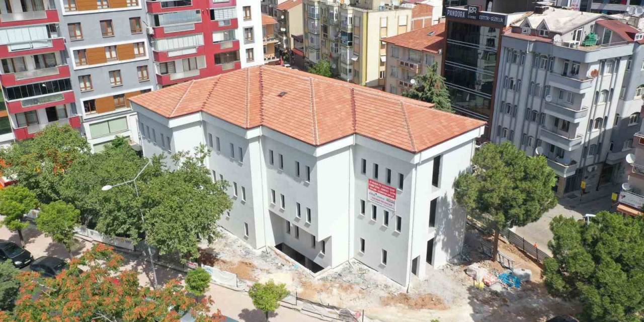 Uşak Belediyesi İle Engeller Bir Bir Kalkıyor