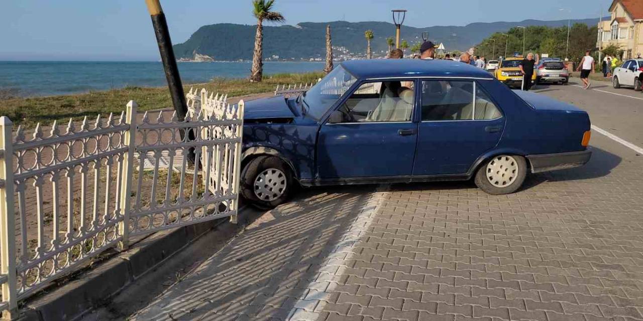Motosiklet İle Otomobil Çarpıştı: 1 Yaralı