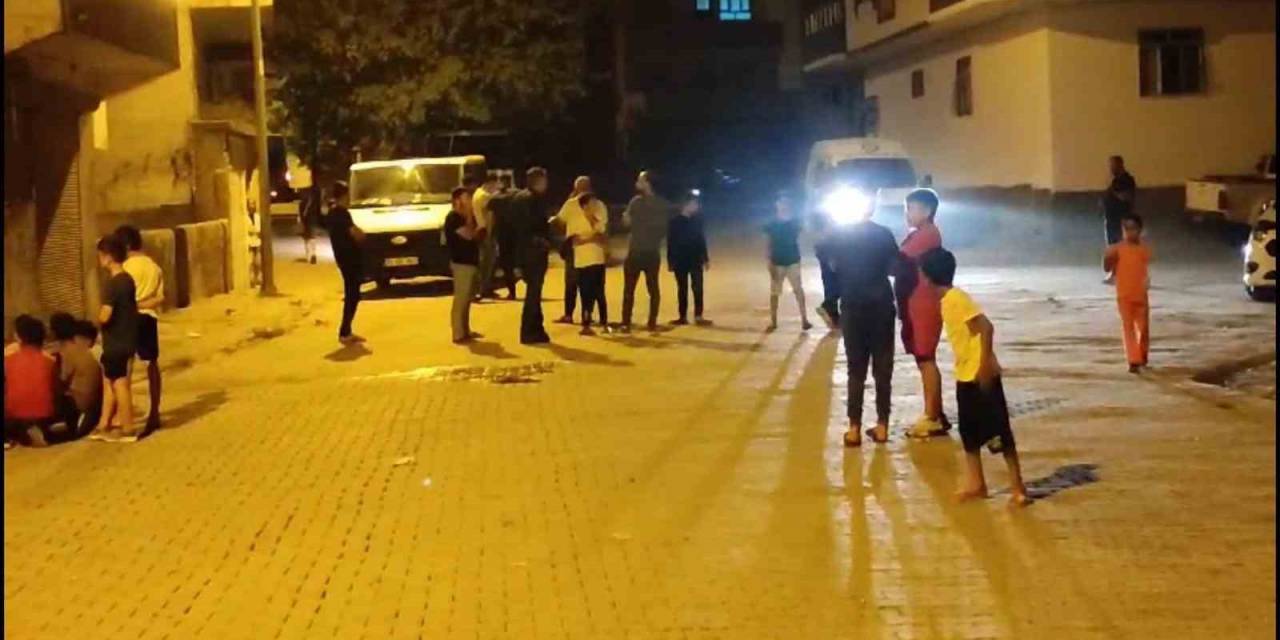 Minibüsün Altında Kalan 1 Yaşındaki Çocuk Feci Şekilde Can Verdi