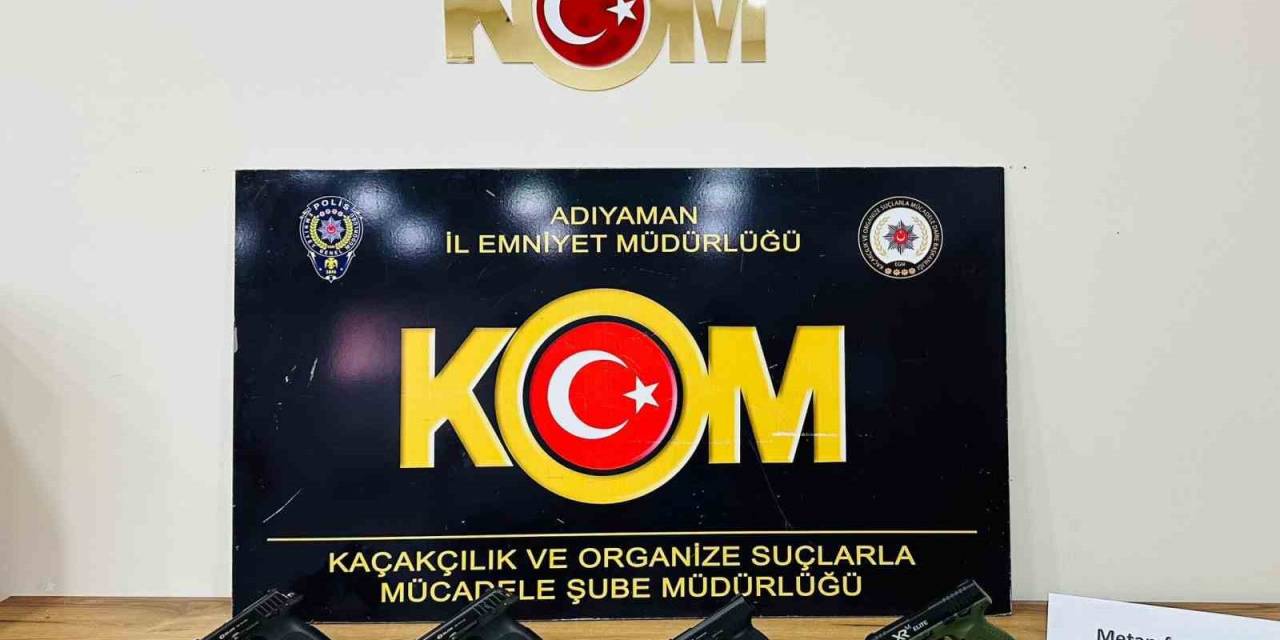 Yol Uygulamasında 4 Tabanca Ele Geçirildi