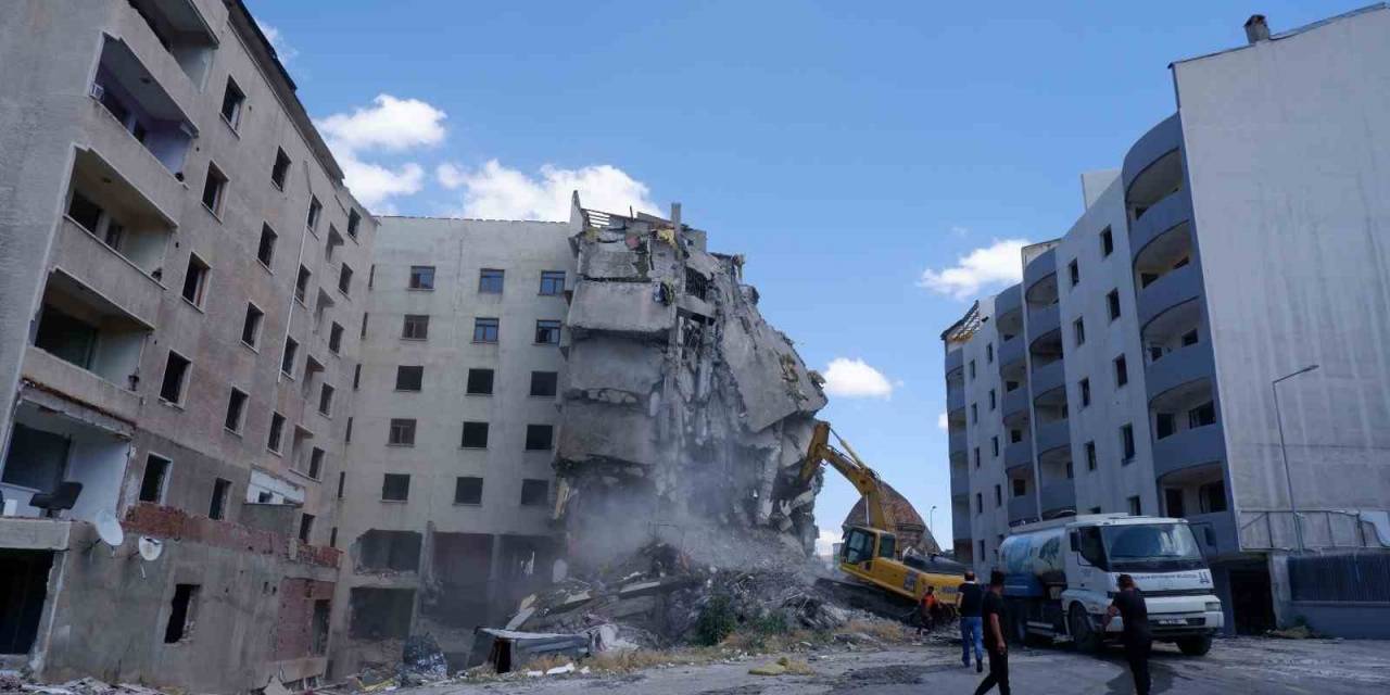 Sekmen; Kentsel Dönüşümde Hız Kesmeyeceğiz