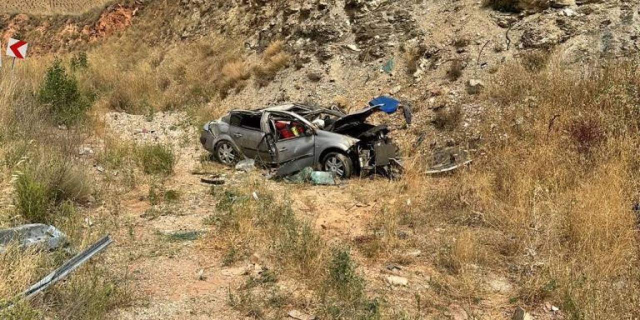 Takla Atan Otomobilde 1 Kişi Öldü, 3 Kişi Yaralandı