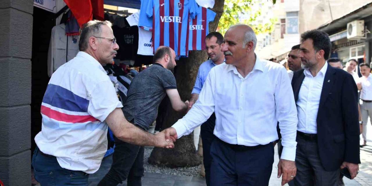 Başkan Zorluoğlu Akçaabat’ta Esnaf Ve Vatandaşlarla Buluştu