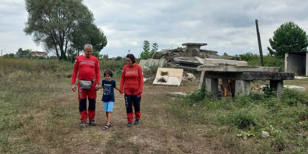 Enkazdan Doğan ’aşk’