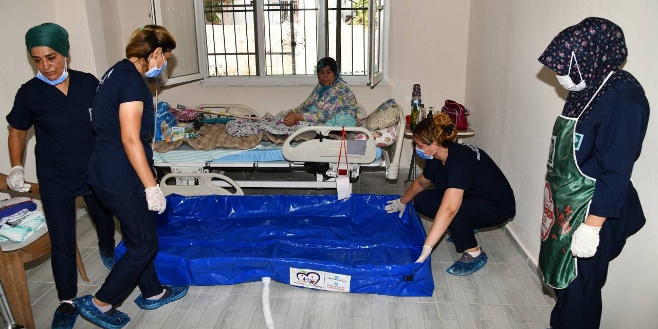 Osmaniye’de Evde Bakım Hizmeti Yüzleri Güldürüyor