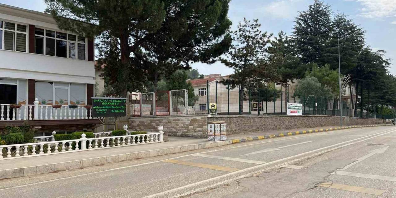 Sıcaklık Rekoru Kırılan Sarıcakaya Adeta Yanıyor