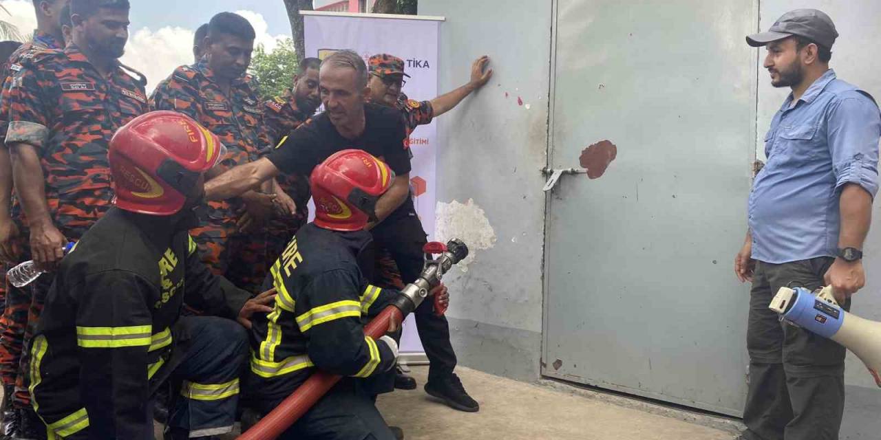 Konya Büyükşehir Tika İş Birliğiyle Bangladeş’te İtfaiyecilere Eğitim Verdi