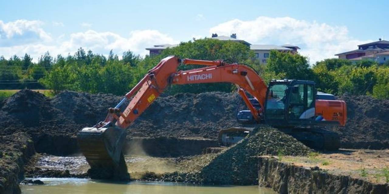 Lapseki Belediyesi Projeler Ve Çalışmalarla Faaliyetlerini Sürdürüyor