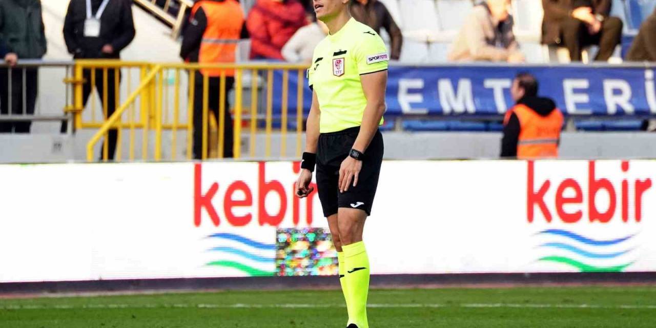 İstanbulspor-kayserispor Maçını Sarper Barış Saka Yönetecek