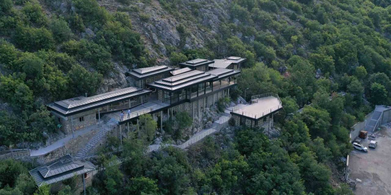 Unesco Dünya Doğal-kültürel Geçici Miras Listesindeki Mağara Ziyarete Kapatıldı