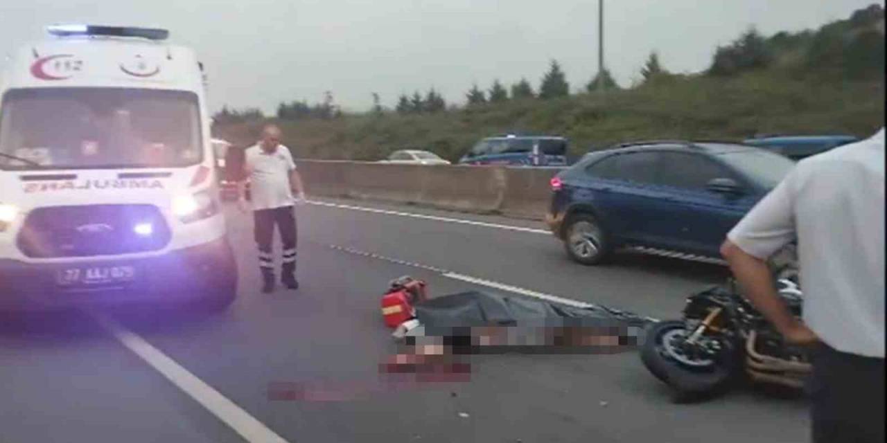 Yalova’da Motosiklet Servis Midibüsüne Arkadan Çarptı: 1 Ölü, 1 Yaralı