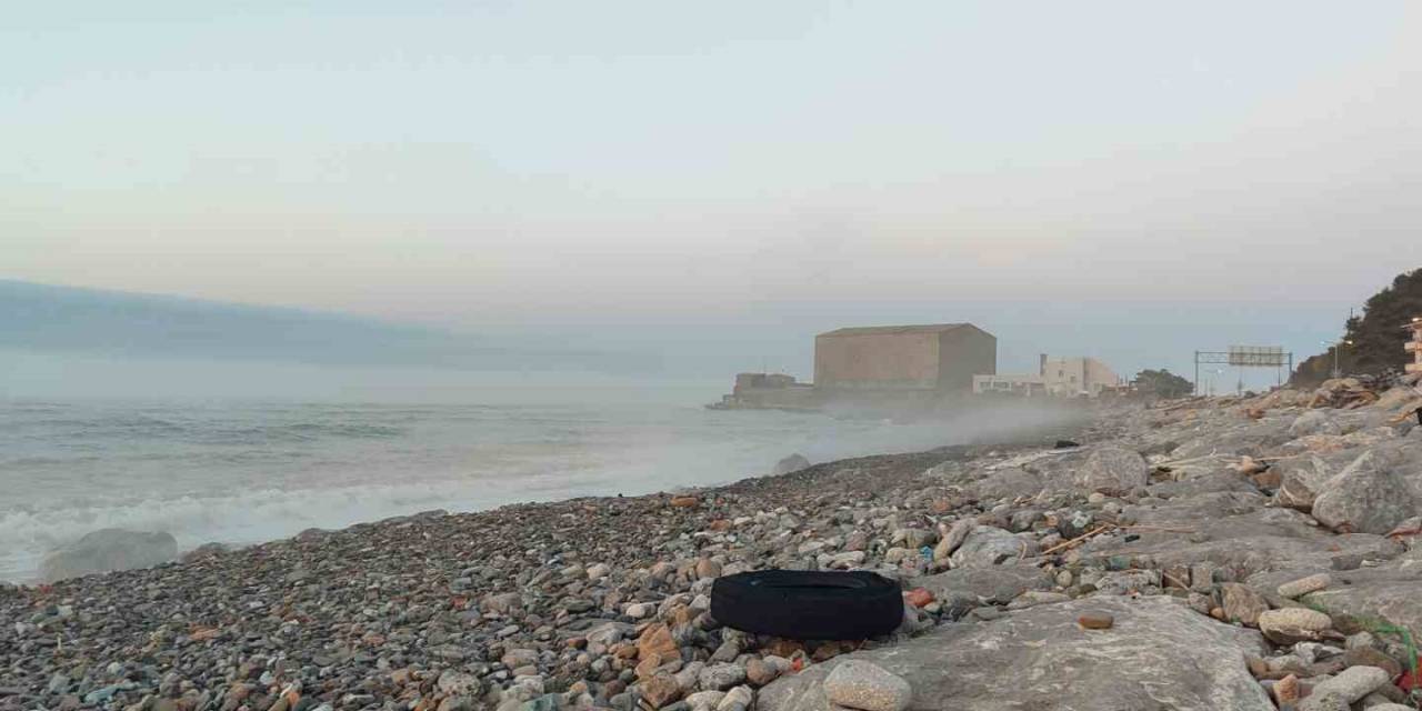 Kastamonu’da Deniz Sıcaklığı 11 Dereceye Düştü, Denizin Üzerinde Sis Bulutu Oluştu