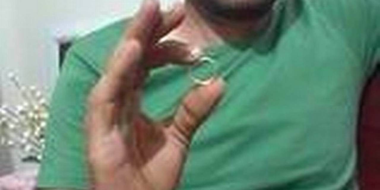 Yolda Bulduğu Alyansı 15 Gün Sonra Ulaştığı Sahibine Teslim Etti