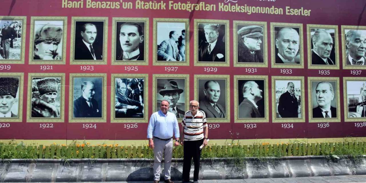 Koleksiyondaki Atatürk Fotoğraflarını Görünce Duygulandı