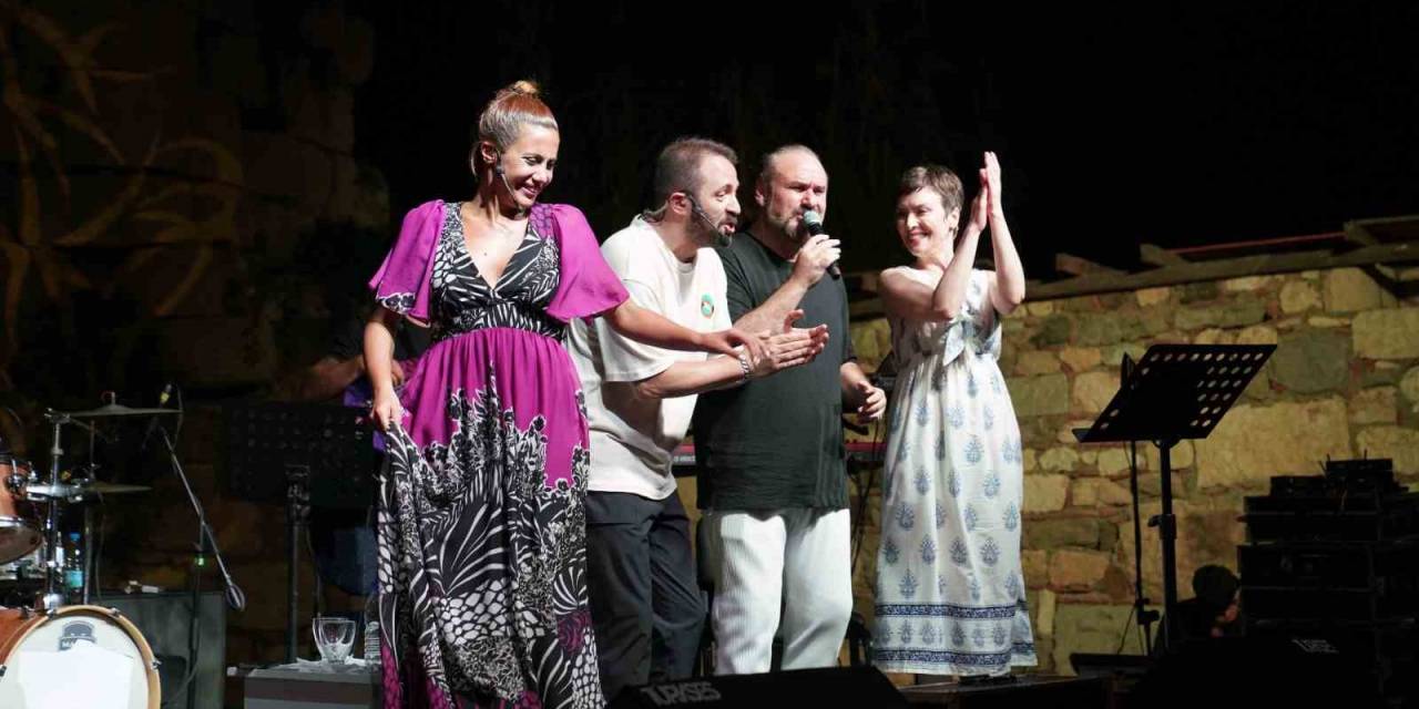 Kaleiçi Hakan Aysev’le Coştu