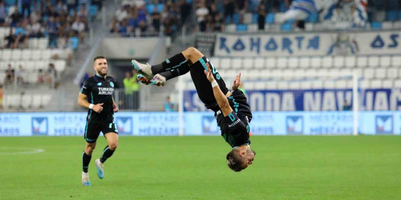 Uefa Avrupa Konferans Ligi: Osijek: 1 - Y. Adana Demirspor:1  (İlk Yarı)