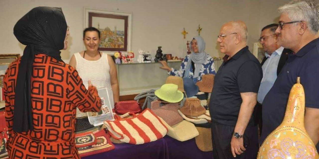 Kartal Belediyesi, Kartallı Kadınların El Emeği Sergisi’ne Ev Sahipliği Yaptı