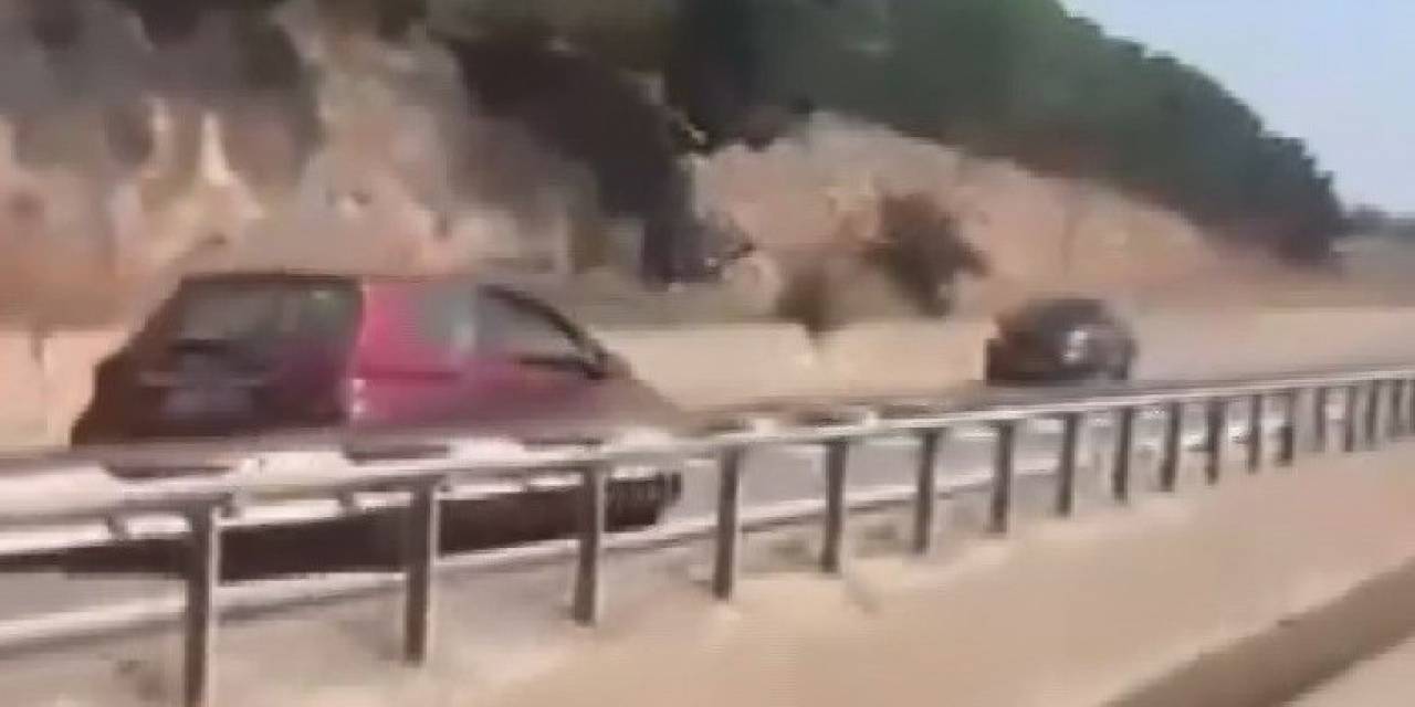 Ölüme Davetiye Çıkardı... Otoyolda Ters Şeritten Kilometrelerce İlerledi