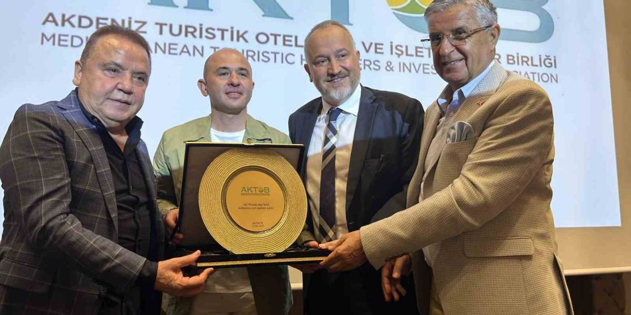 Kavaloğlu: "Türkiye En İyi Medikal Turizm Destinasyonları Arasında Gösteriliyor"