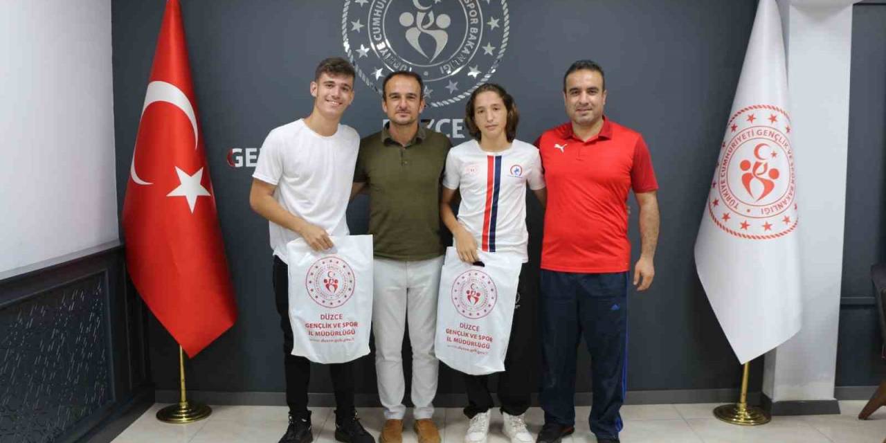 Şampiyonlar İl Müdürlüğünde