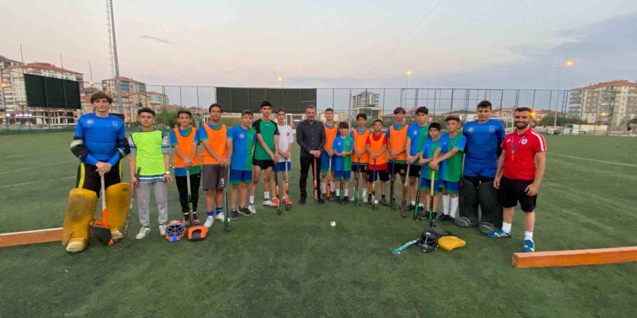 Pursaklar Belediye Spor Kulübü U16 Erkek Hokey Takımı Yeni Sezona Hazırlanıyor