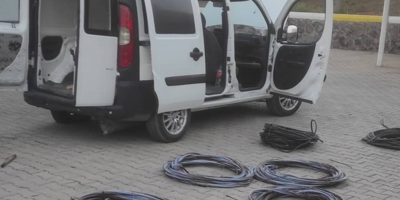 Osmaniye’de Kablo Hırsızları Yakalandı