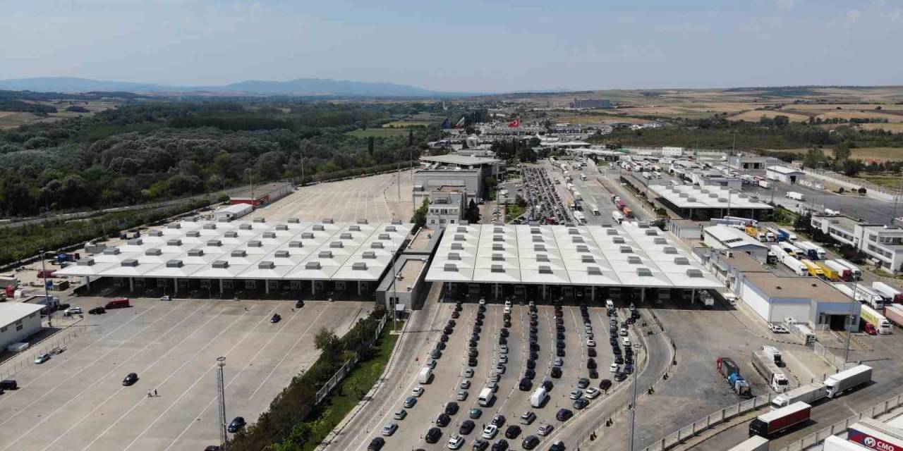 Bu Yıl Gelen Gurbetçilerin Sayısı Zirveye Ulaştı, 2 Milyon Gurbetçi Türkiye’ye Geldi