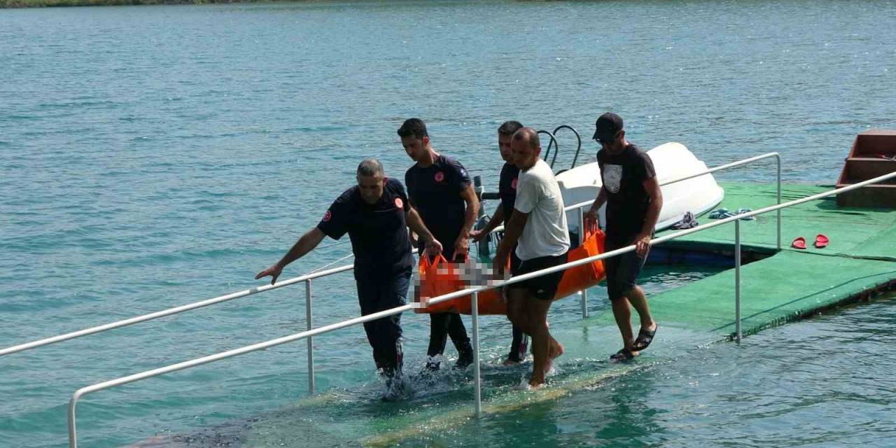 İngiliz Turist Yüzmek İçin Girdiği Irmakta Çevredekilerin Gözü Önünde Can Verdi