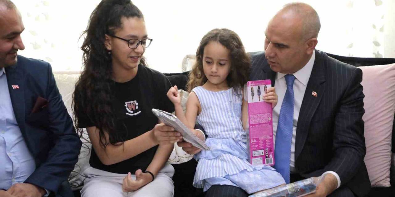 Ağrı Valisi Koç’tan Şehit Ailelerine Ziyaret