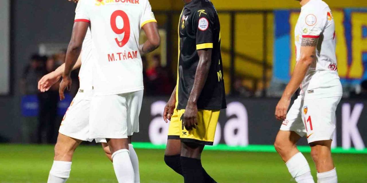 Trendyol Süper Lig: İstanbulspor: 1 - Kayserispor: 1 (Maç Sonucu)