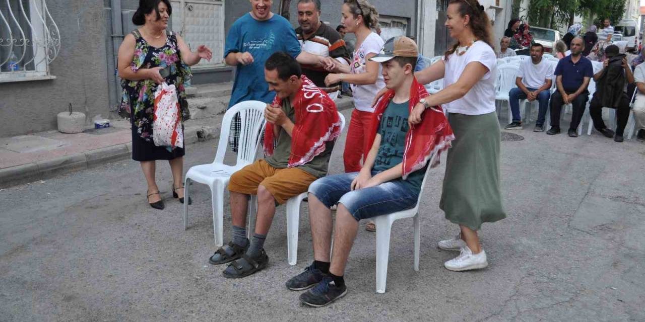 Askerlik Çağına Gelen Engelli Gençler İçin Eğlence Düzenlendi