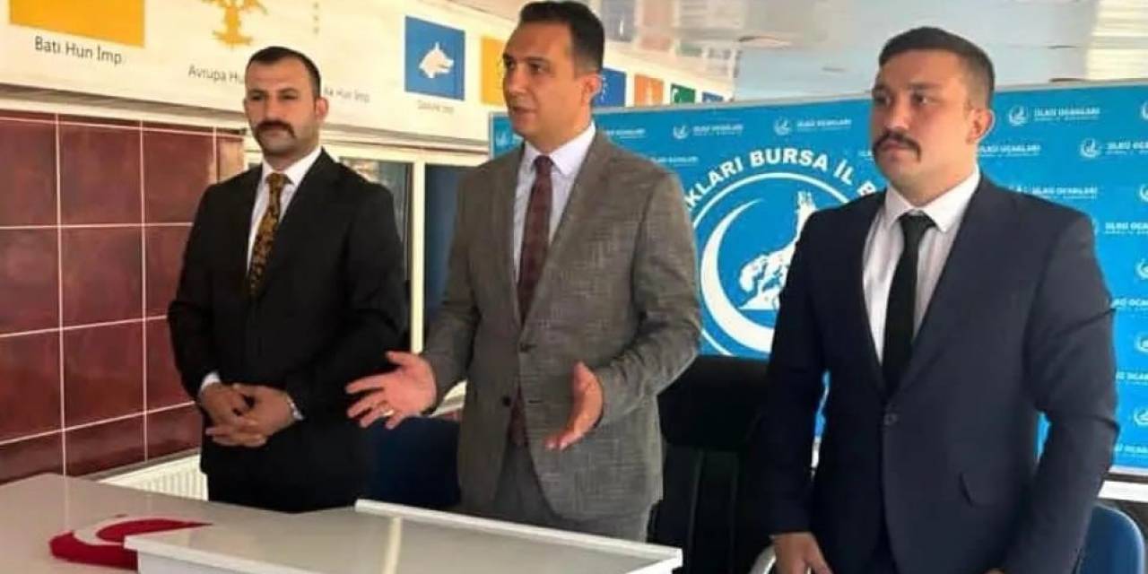 Ülkü Ocakları Bursa İl Başkanlığı’nda Bayrak Değişimi