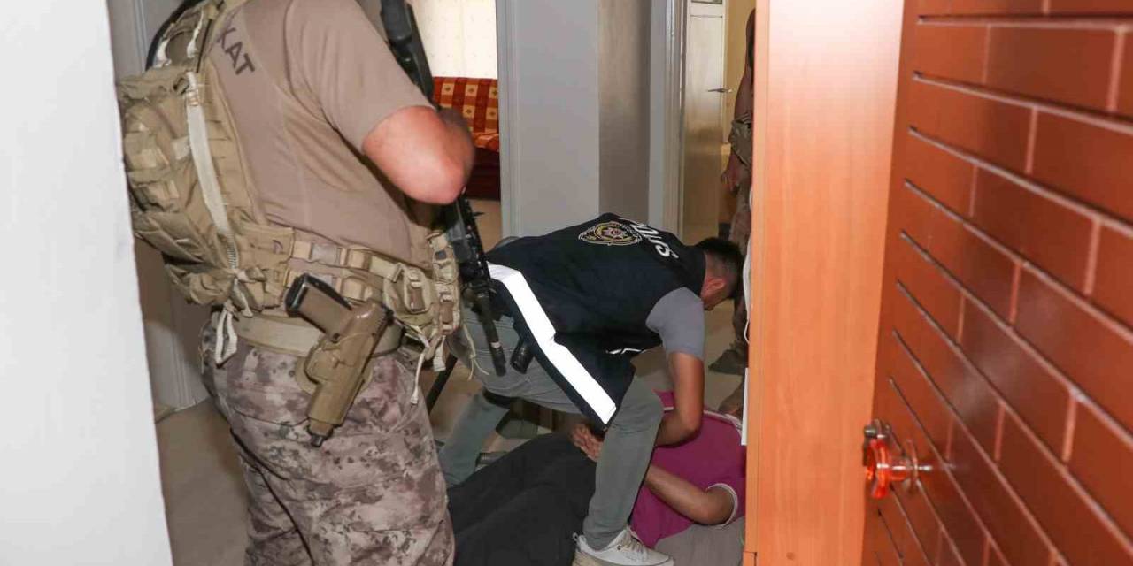 Mersin’de Suç Örgütlerine Nefes Aldırılmıyor