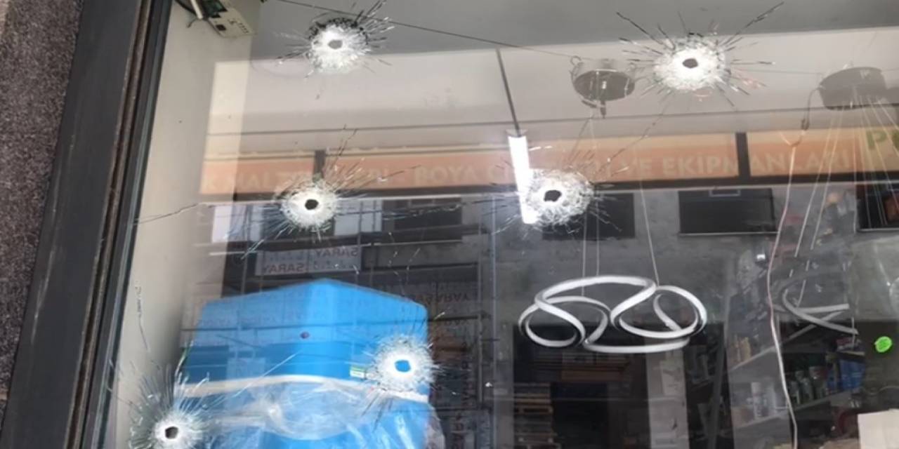 Sabah İş Yerine Gelen Esnaf, Dükkanını Kurşunlanmış Halde Buldu