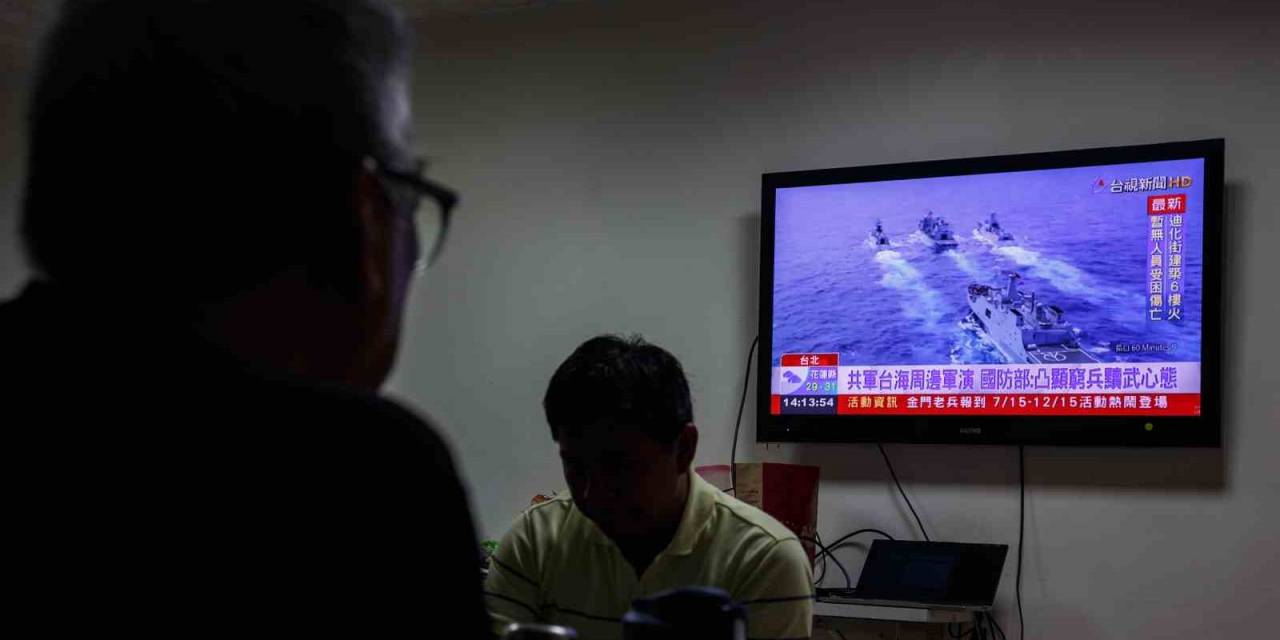 Çin’den Tayvan Çevresinde "Uyarı" Tatbikatı