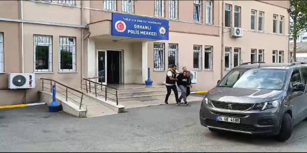 Tuzla’da Bıçaklı Kavga: 1 Ölü