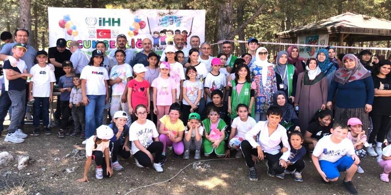 Kütahya İhh Tarafından Düzenlenen "çocuk Şenliği” Etkinliği Yoğun Bir Katılımla Gerçekleştirildi