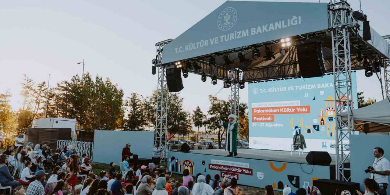 Erzurum’daki Festivalden Renkli Görüntüler