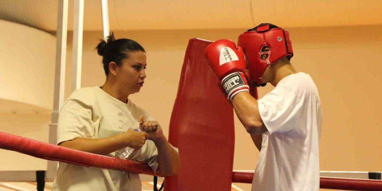 Karabüklü Boksörlerin Hedefi Altın Madalya