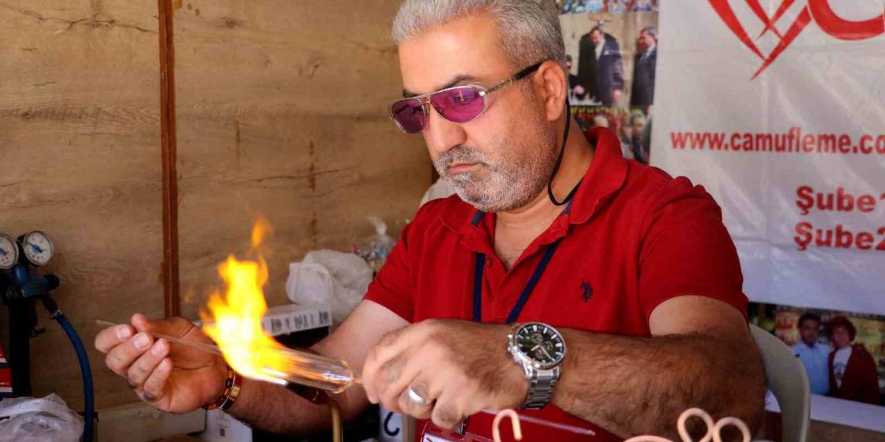 Nefes İle Ateş Birleşiyor, Camlar Sanata Dönüşüyor