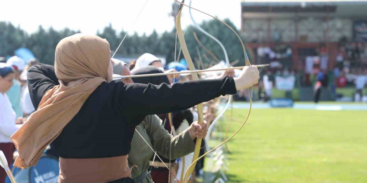 Kocaeli Geleneksel Türk Okçuluğu Açık Hava Puta Koşusu Başladı