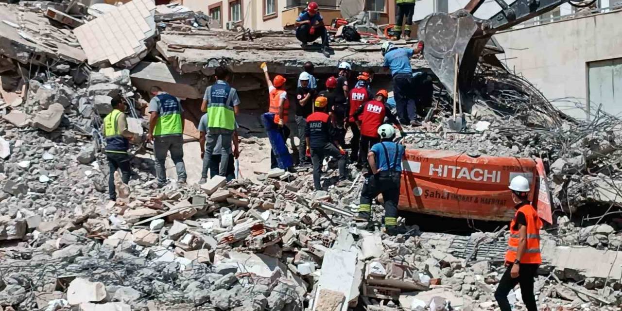 Kepçe Operatöründen Acı Haber