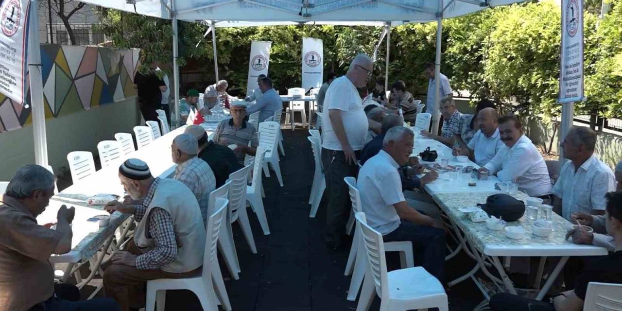 Aşure Kazanları Birlik Ve Beraberlik İçin Kaynadı