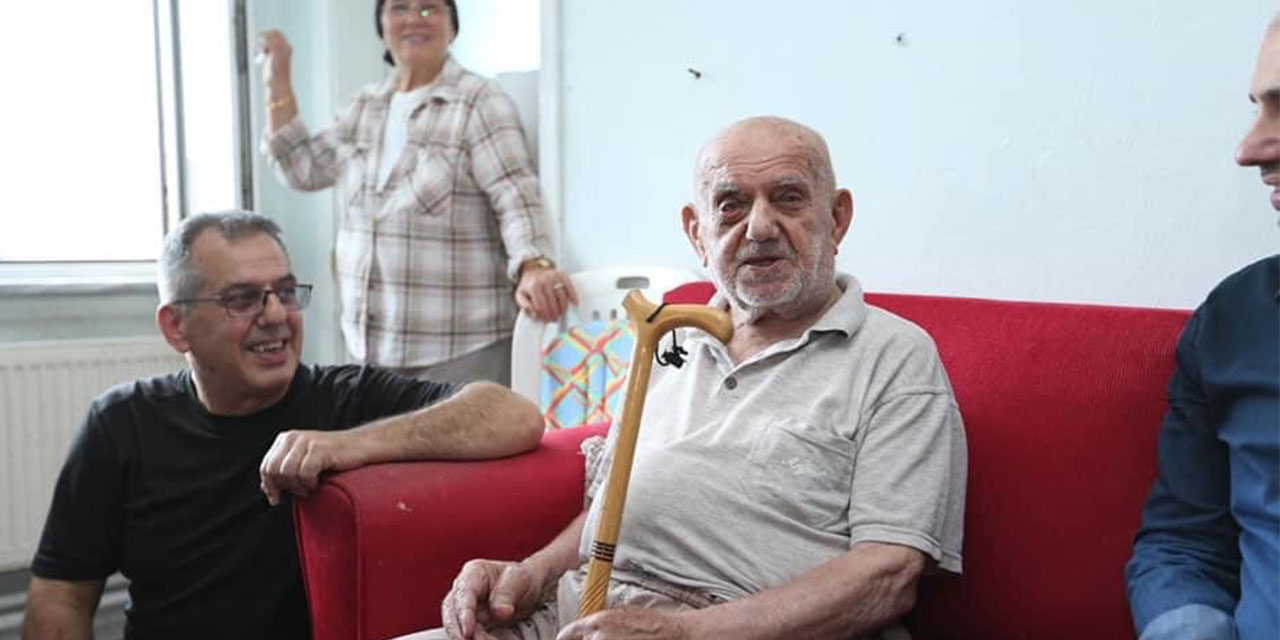 Rizeli Asırlık Çınar 103 Yaşında Hayatını Kaybetti