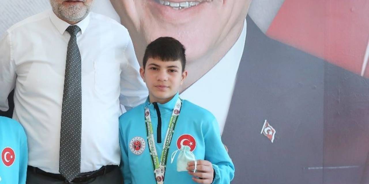 Canikli Boksçu, Avrupa Şampiyonası’nda Çeyrek Finale Yükseldi