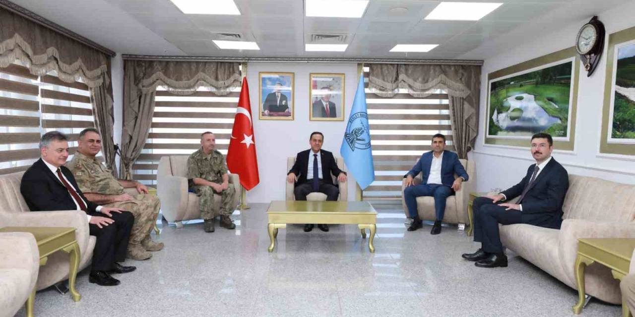 Bingöl Valisi Usta, Göreve Başladı